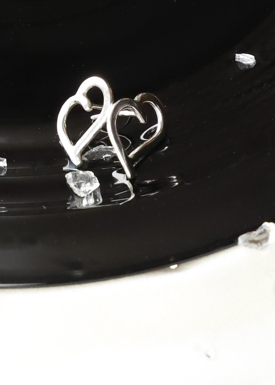 Heart shaped sterling silver stud earrings - Szív ezüst fülbevaló - Reka Kanyasi Jewellery