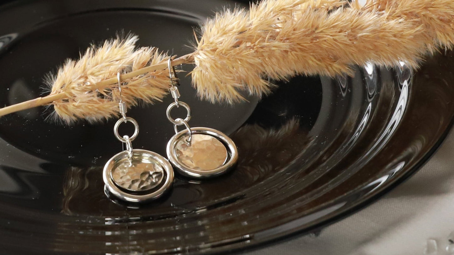 Mila hammered sterling silver earrings - Mila ezüst fülbevaló - Reka Kanyasi Jewellery