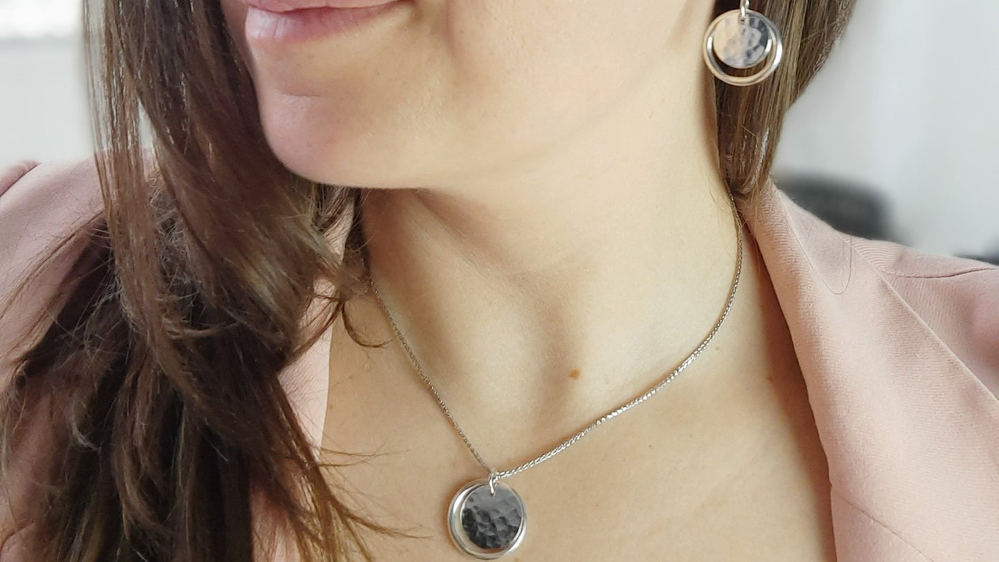 Mila hammered sterling silver pendant with chain - Mila ezüst medál lánccal - Reka Kanyasi Jewellery
