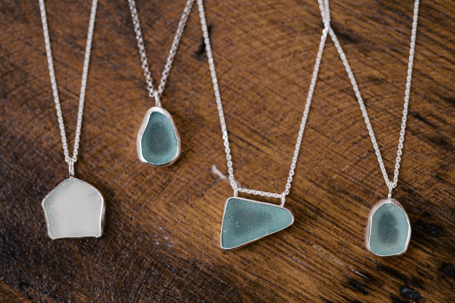 Silver chain with sea glass - Ezüst nyaklánc tengeri üveggel - Reka Kanyasi Jewellery