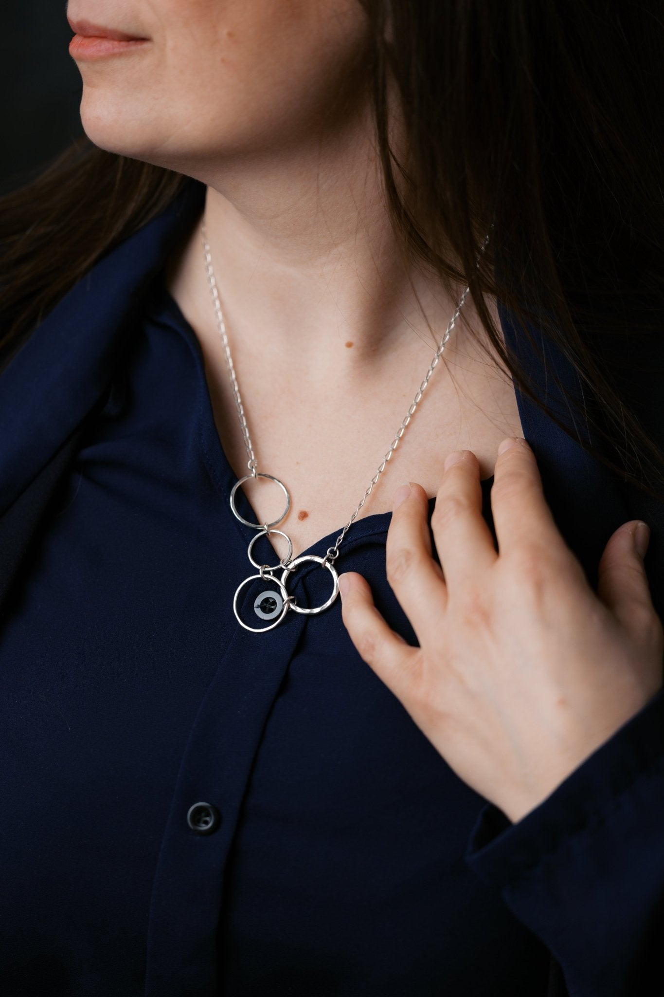 The FAMILY of 4 silver chain with 4 circle - A 4 tagú CSALÁD ezüst körökkel láncon - Reka Kanyasi Jewellery