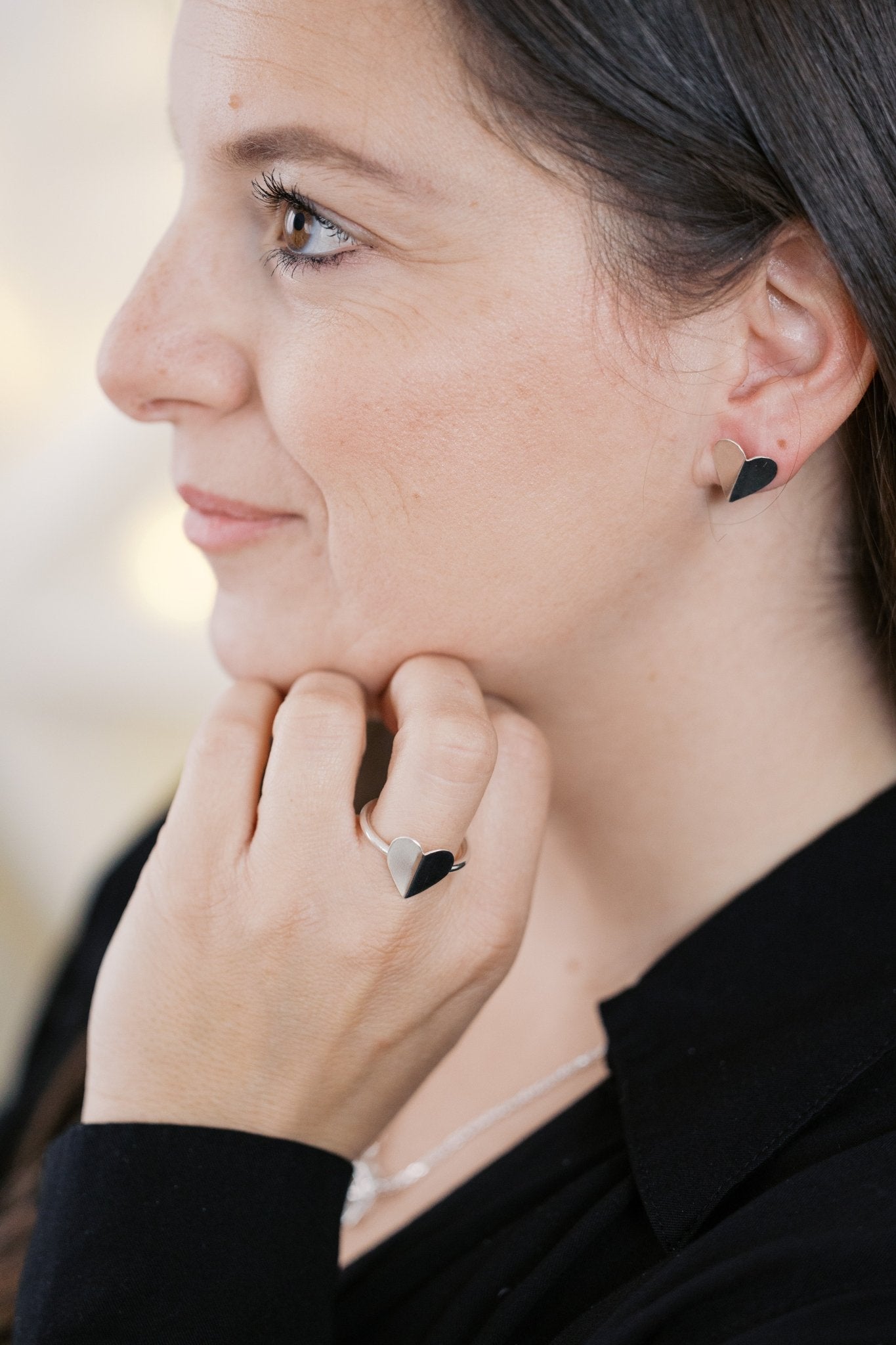 Bent heart - shaped jewellery, ring and earrings - Hajlíott szív alakú ékszerszett, gyűrű és fülbevaló - Reka Kanyasi Jewellery