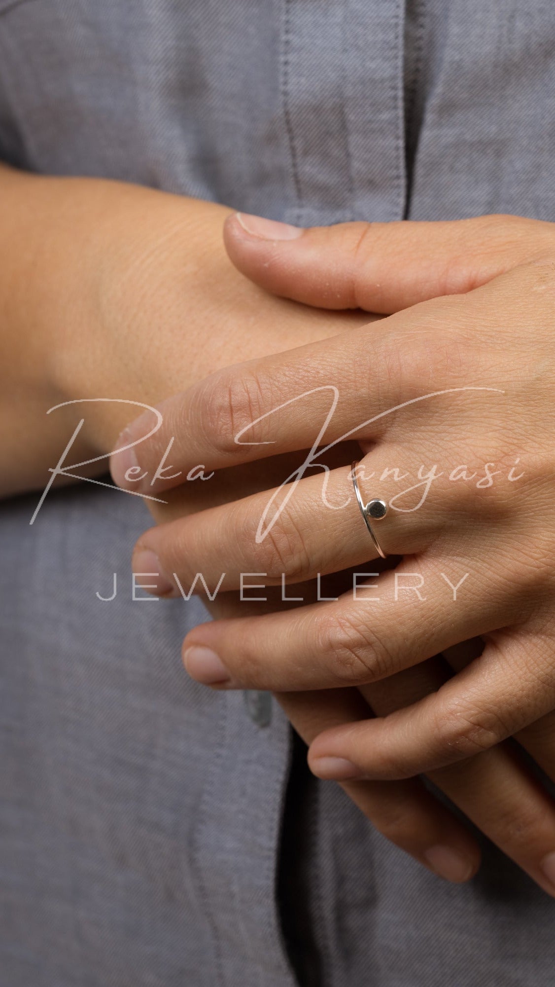 Eleni elegáns minimalista ezüst gyűrű - Reka Kanyasi Jewellery