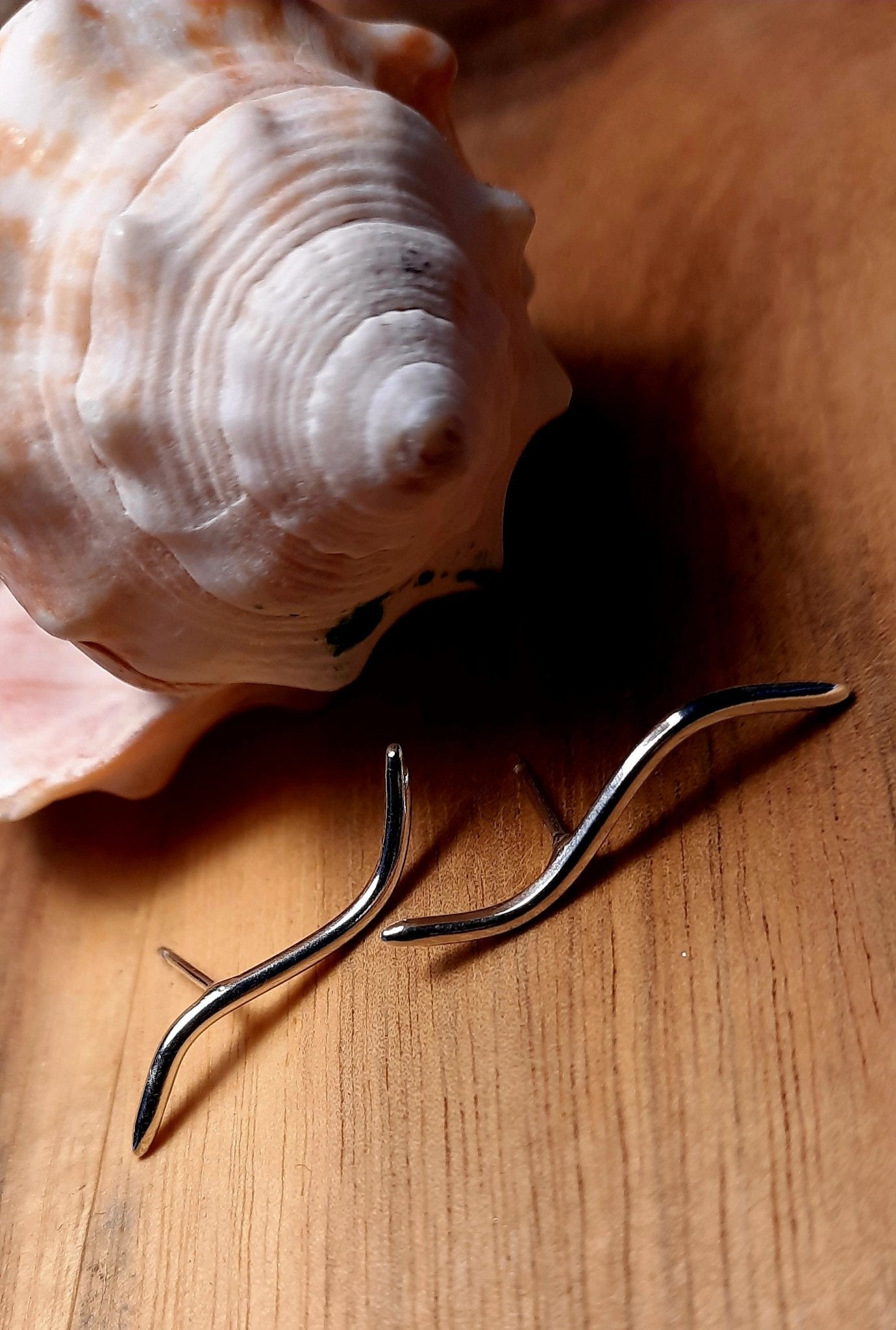 Hullám ezüst fülbevaló - Reka Kanyasi Jewellery