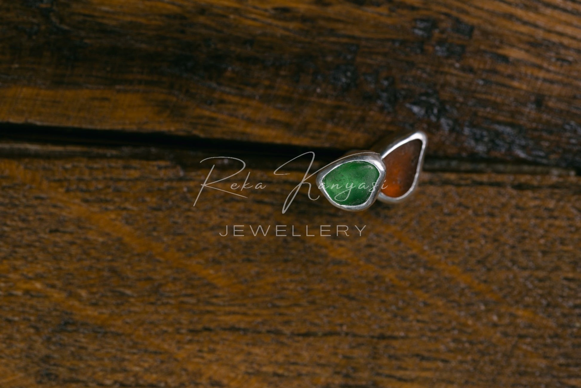 Kicsi tengeri üveg ezüst foglalatban fülbevaló - Reka Kanyasi Jewellery