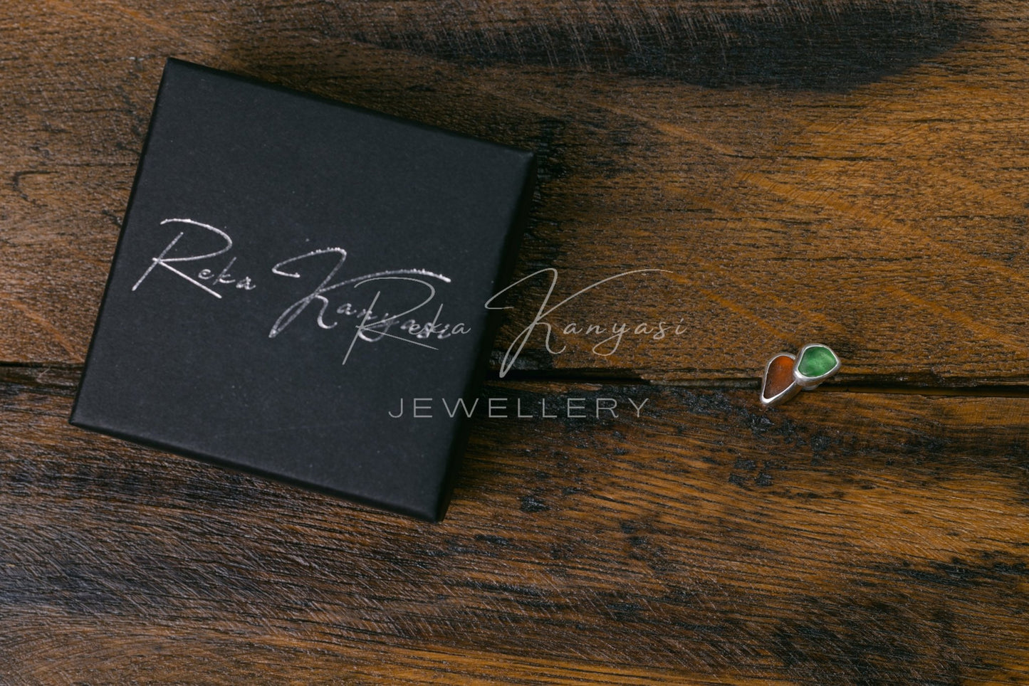 Kicsi tengeri üveg ezüst foglalatban fülbevaló - Reka Kanyasi Jewellery