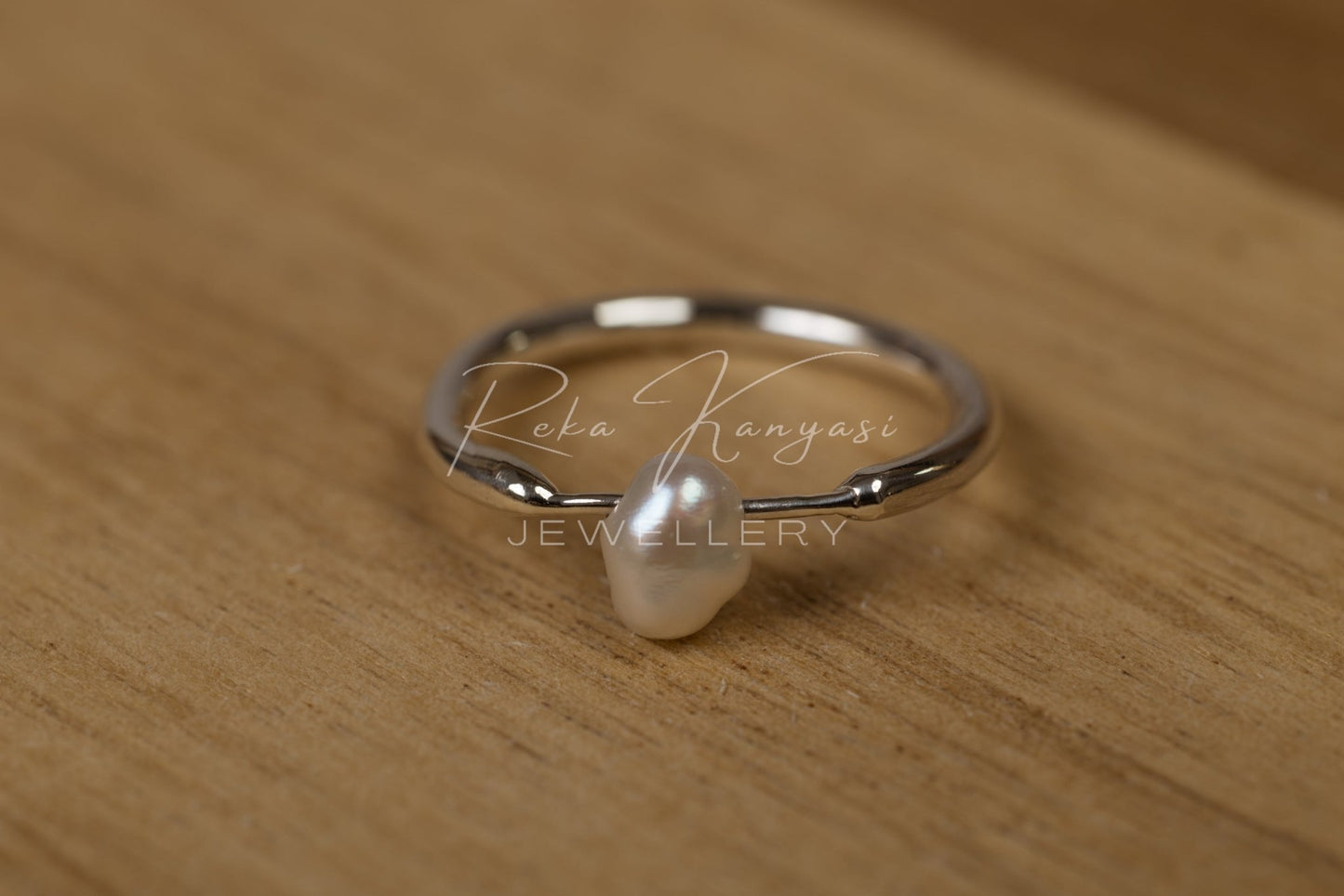 Lizy ezüst gyuru folyami gyönggyel - Reka Kanyasi Jewellery