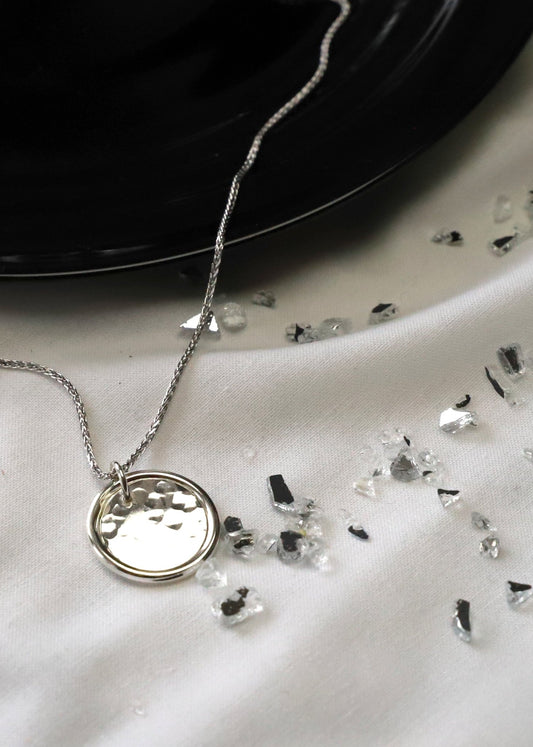 Mila hammered sterling silver pendant with chain - Mila ezüst medál lánccal - Reka Kanyasi Jewellery