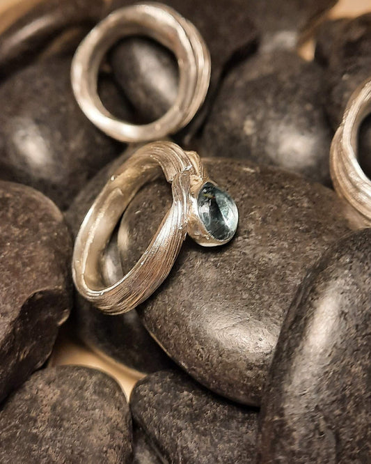 Mitsuro hikime ezüst gyűrű topázzal - Reka Kanyasi Jewellery