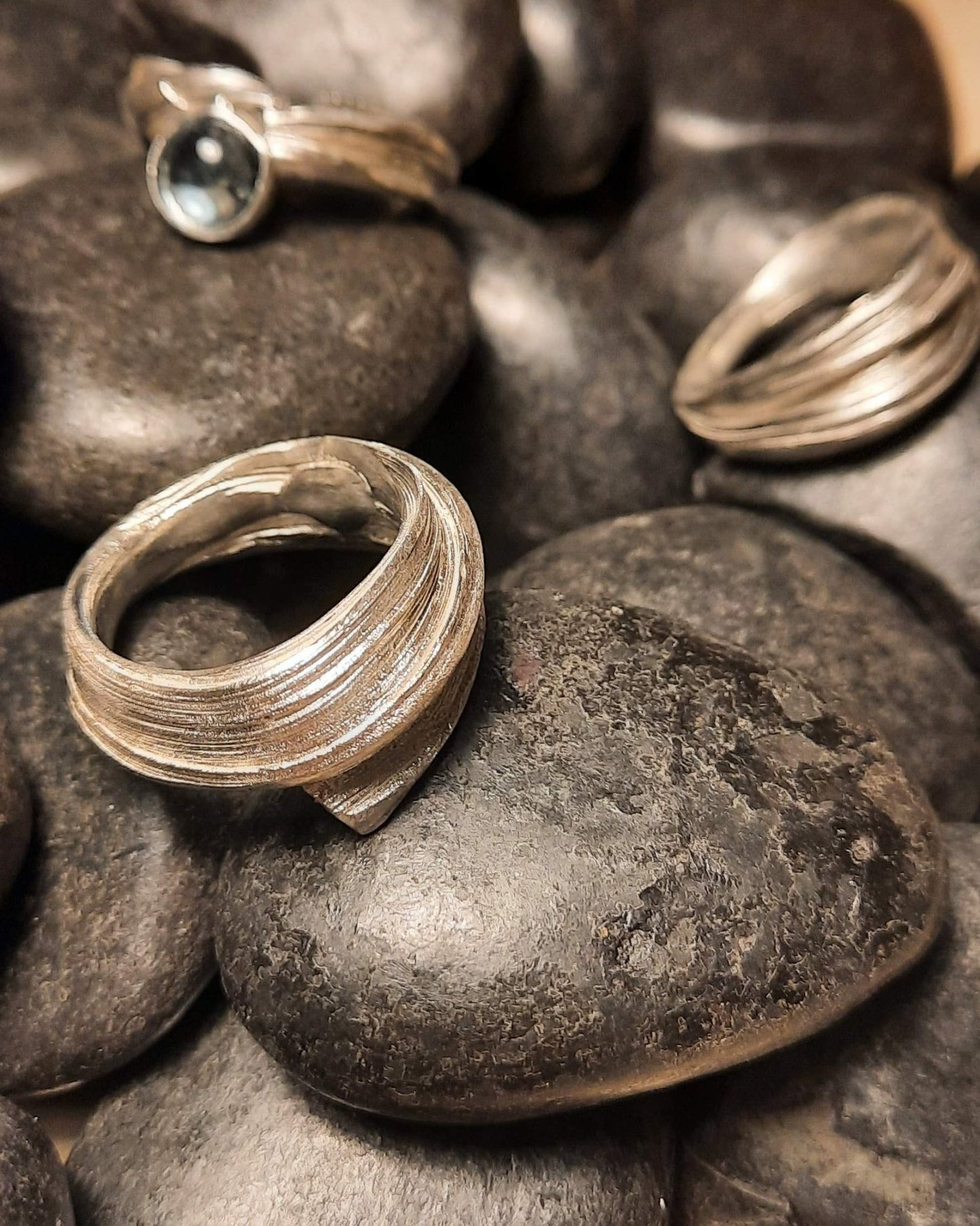 Mitsuro hikime Nagare gyűrű - Reka Kanyasi Jewellery