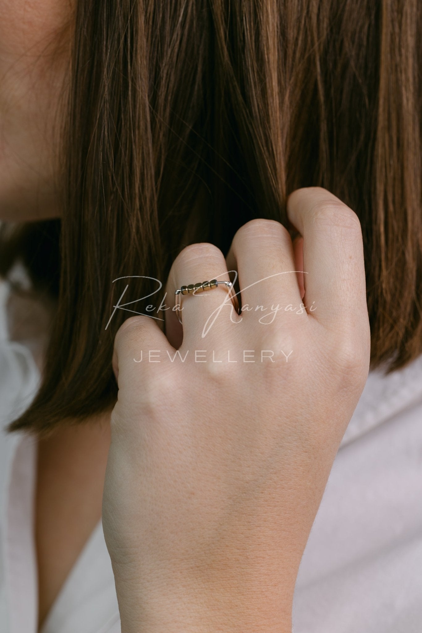 Nílus ezüst gyűrű hematit gyönggyel - Reka Kanyasi Jewellery