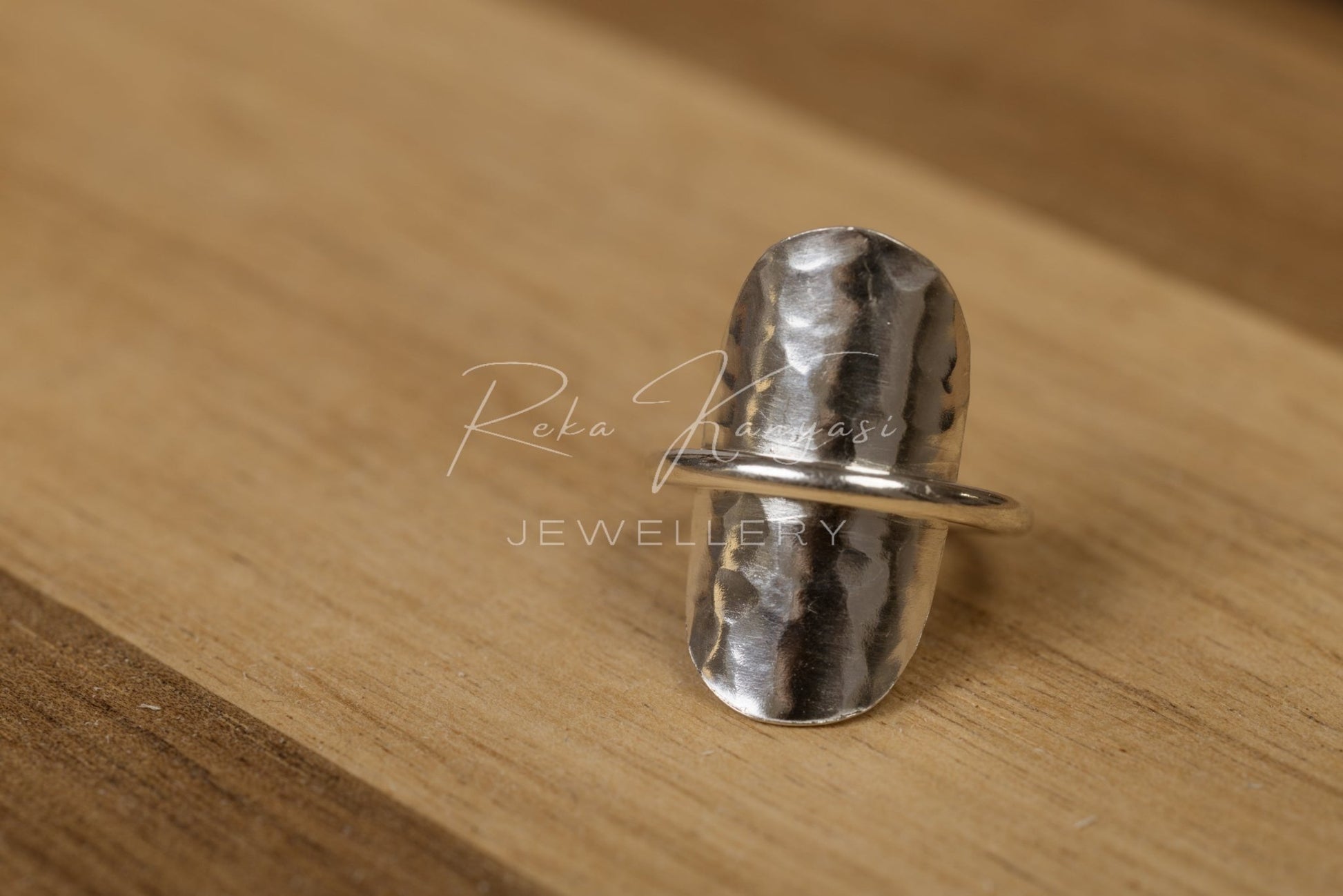 Saturn ezüst kalapűlt gyűrű - Reka Kanyasi Jewellery