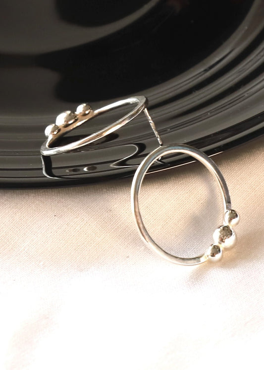 Silver hoop with 3 balls - Ezüst karika 3 gömbbel - Reka Kanyasi Jewellery