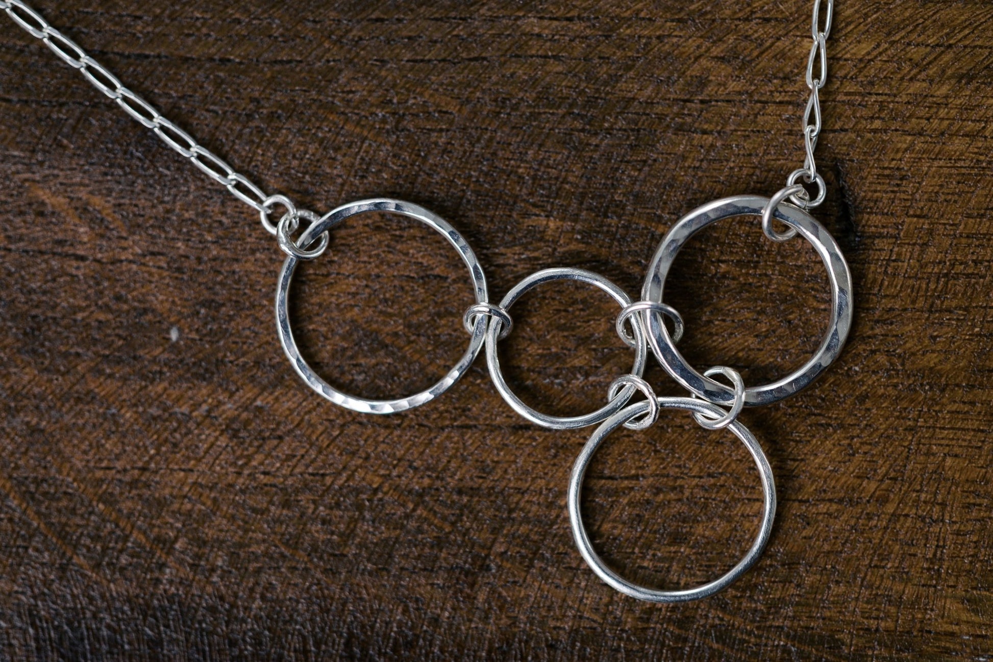 The FAMILY of 4 silver chain with 4 circle - A 4 tagú CSALÁD ezüst körökkel láncon - Reka Kanyasi Jewellery